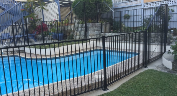 Flat Top Pool Fencing – DIY Fencing Supply – Melbourne – Instant Quote ...